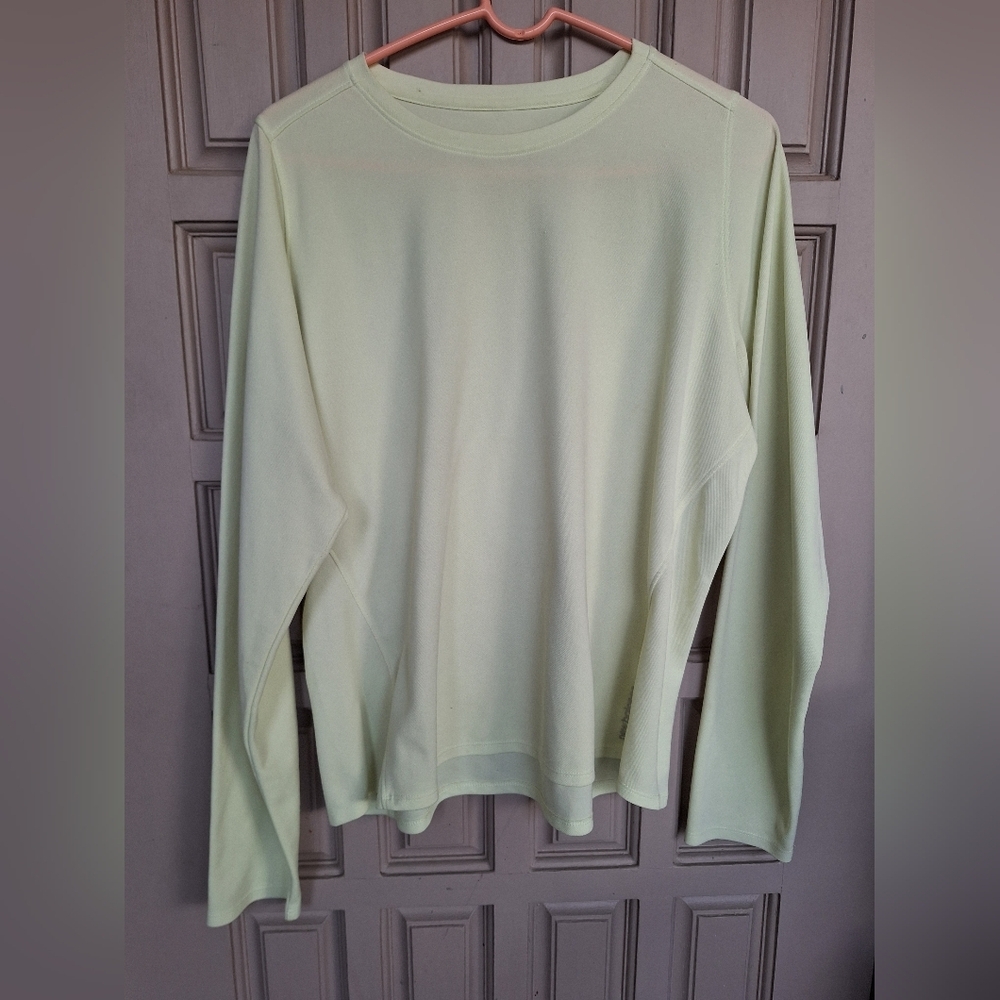 New Balance Athletic Shirt Long Sleeves SzXL Unisex Lt Green Breathable Fabric